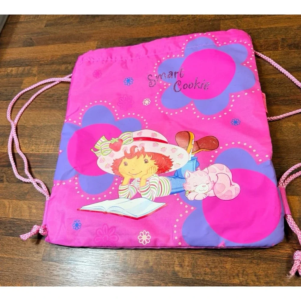 New Vintage Y2K 2005 Strawberry Shortcake Smart Cookie Drawstring Bag.